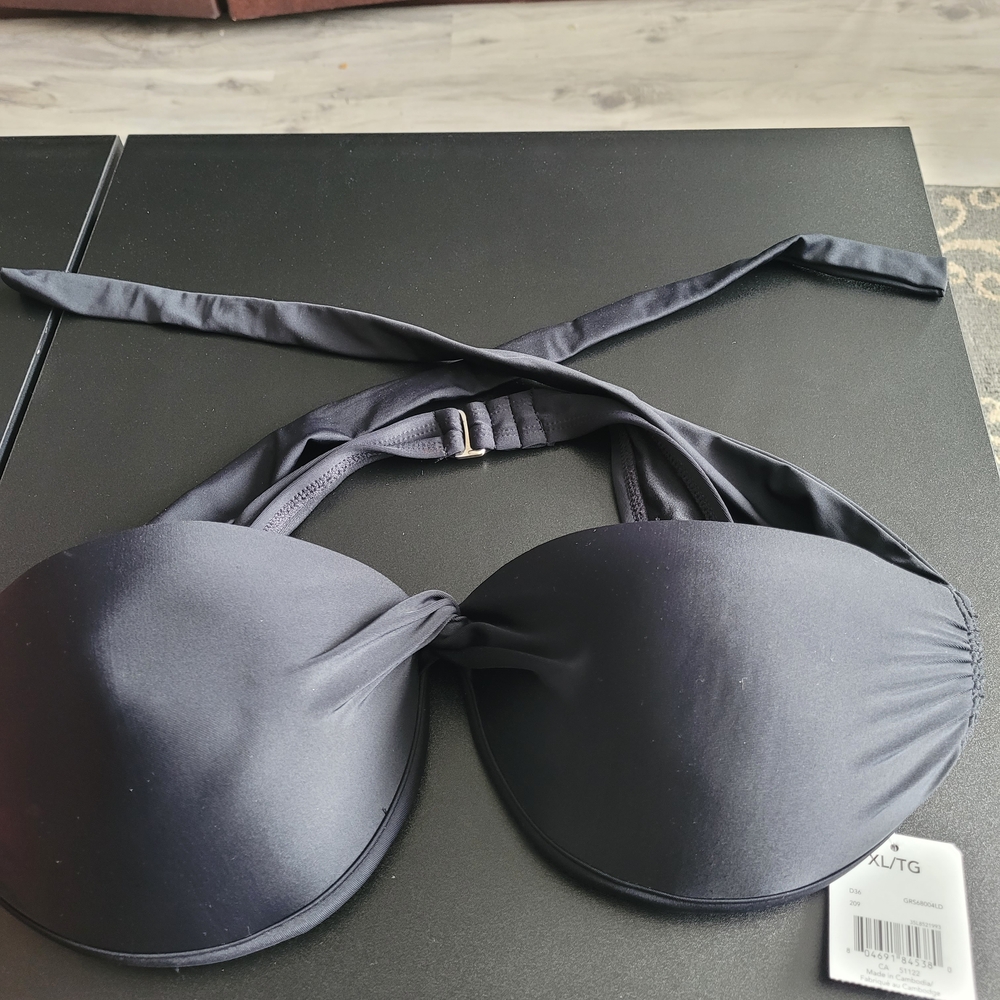 Elegant Black Women's Halter Bikini Top